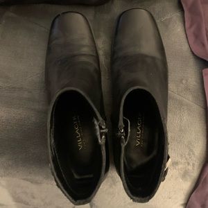 Villager by Liz Claiborne leather boots 100%. Little wear